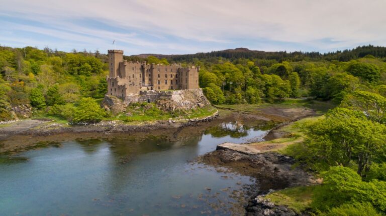Dunvegan Castle - VisitScotland / Kenny Lam