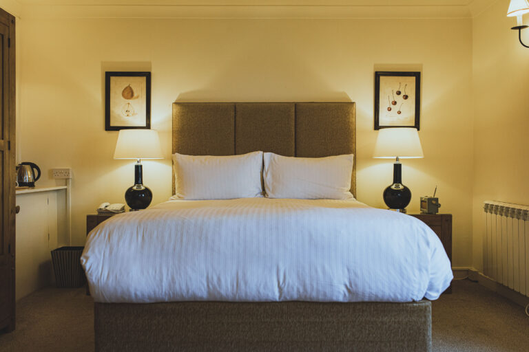 Pierhouse_Hotel_Bedroom