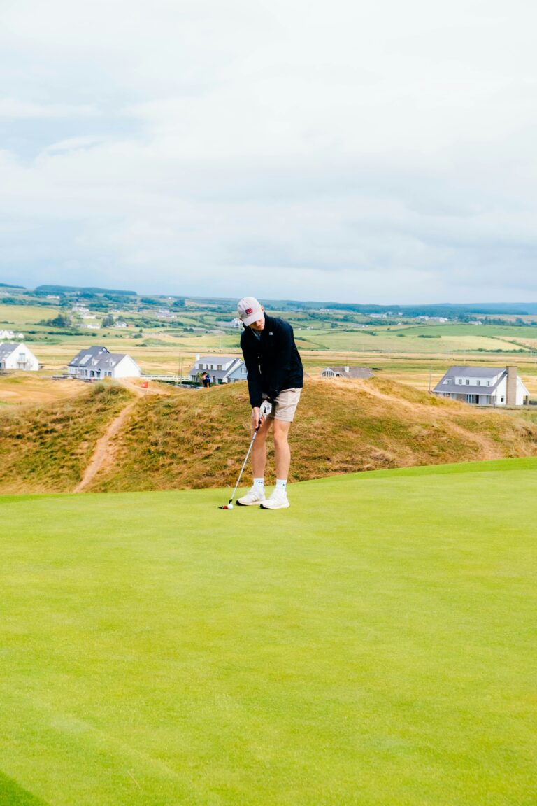 Golf in Lahinch - Andrew Dovan