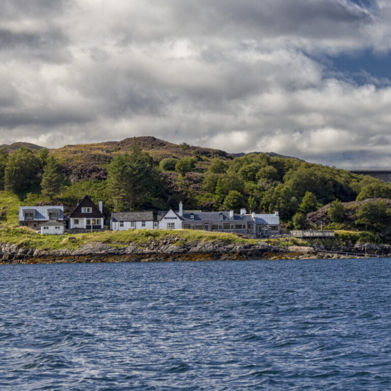 Scotland-kylesku hotel-exterior