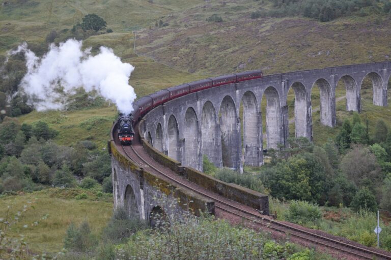 Glennfinnan Viaduct sergey-konstantinov