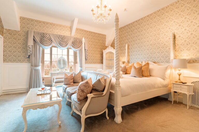 Plas Dinas Bedroom