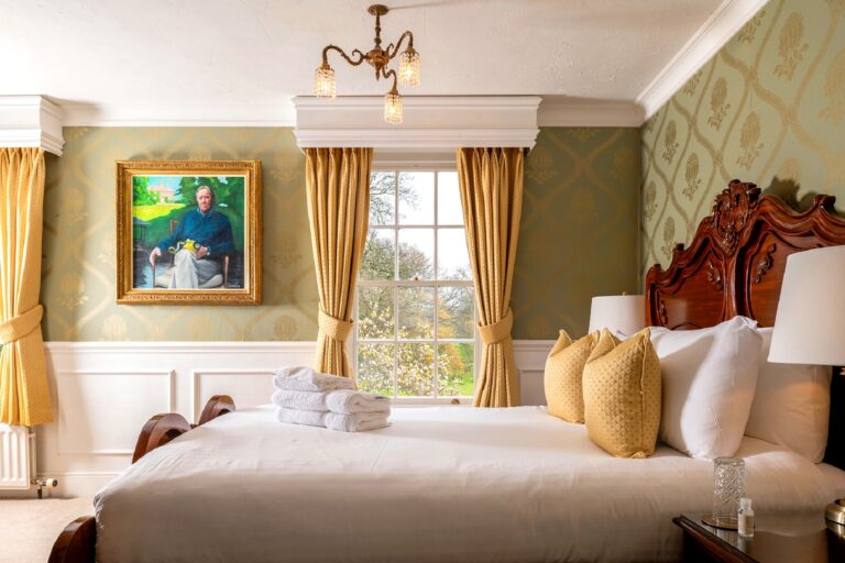Plas Dinas Bedroom