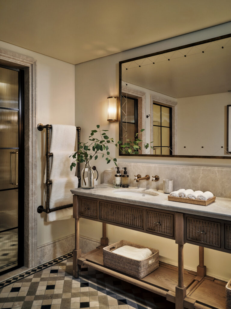 Le Manoir aux Quat’Saisons bathroom