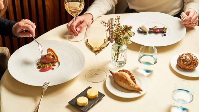 Le Manoir aux Quat’Saisons dining