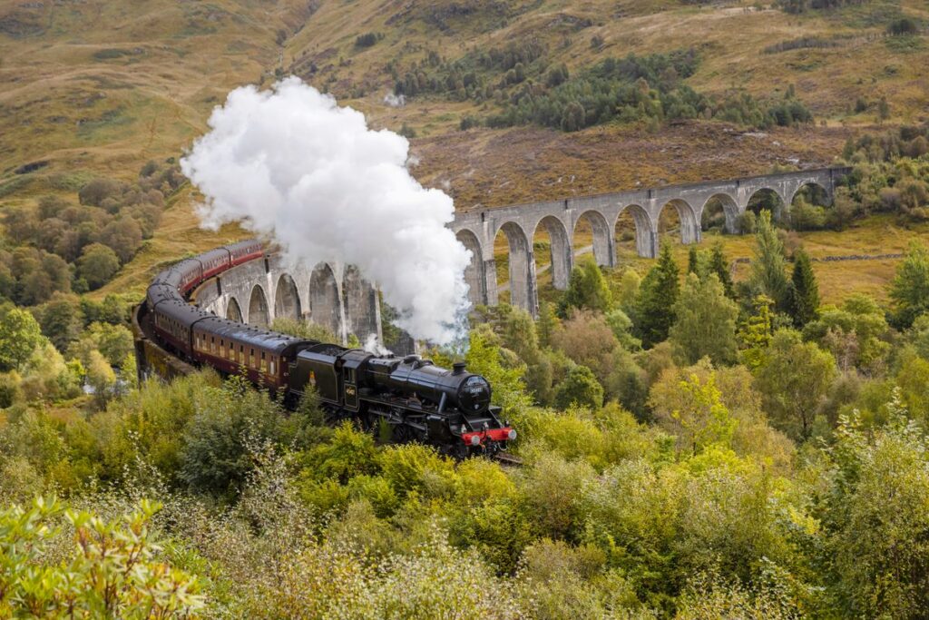 Jacobite at Glenfinnan - VisitScotland / Kenny Lam